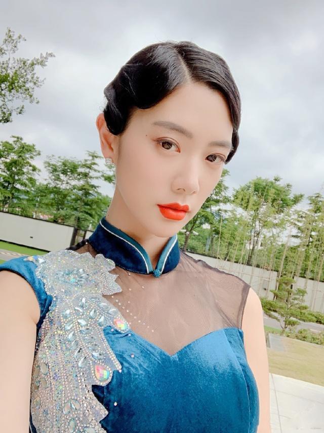 资讯1